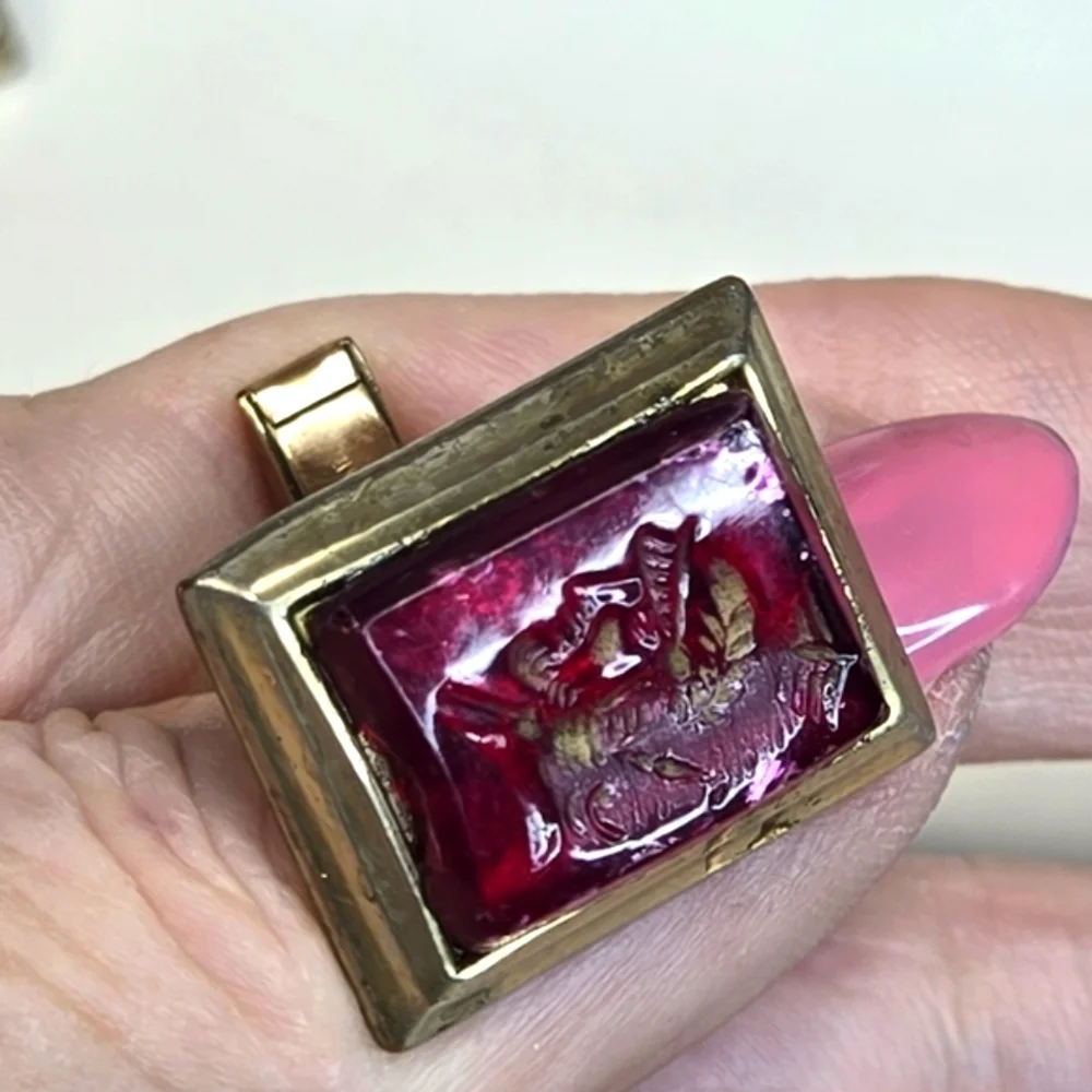 Vintage Centurian Cameo Cufflinks Reversed Carved Red Glass Goldtone Hardware